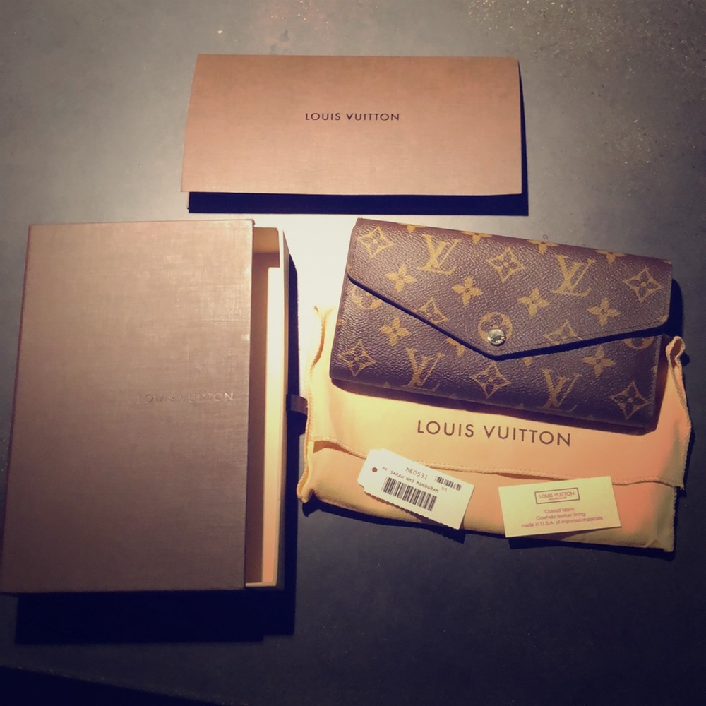 Louis Vuitton Sarah Monogram Wallet